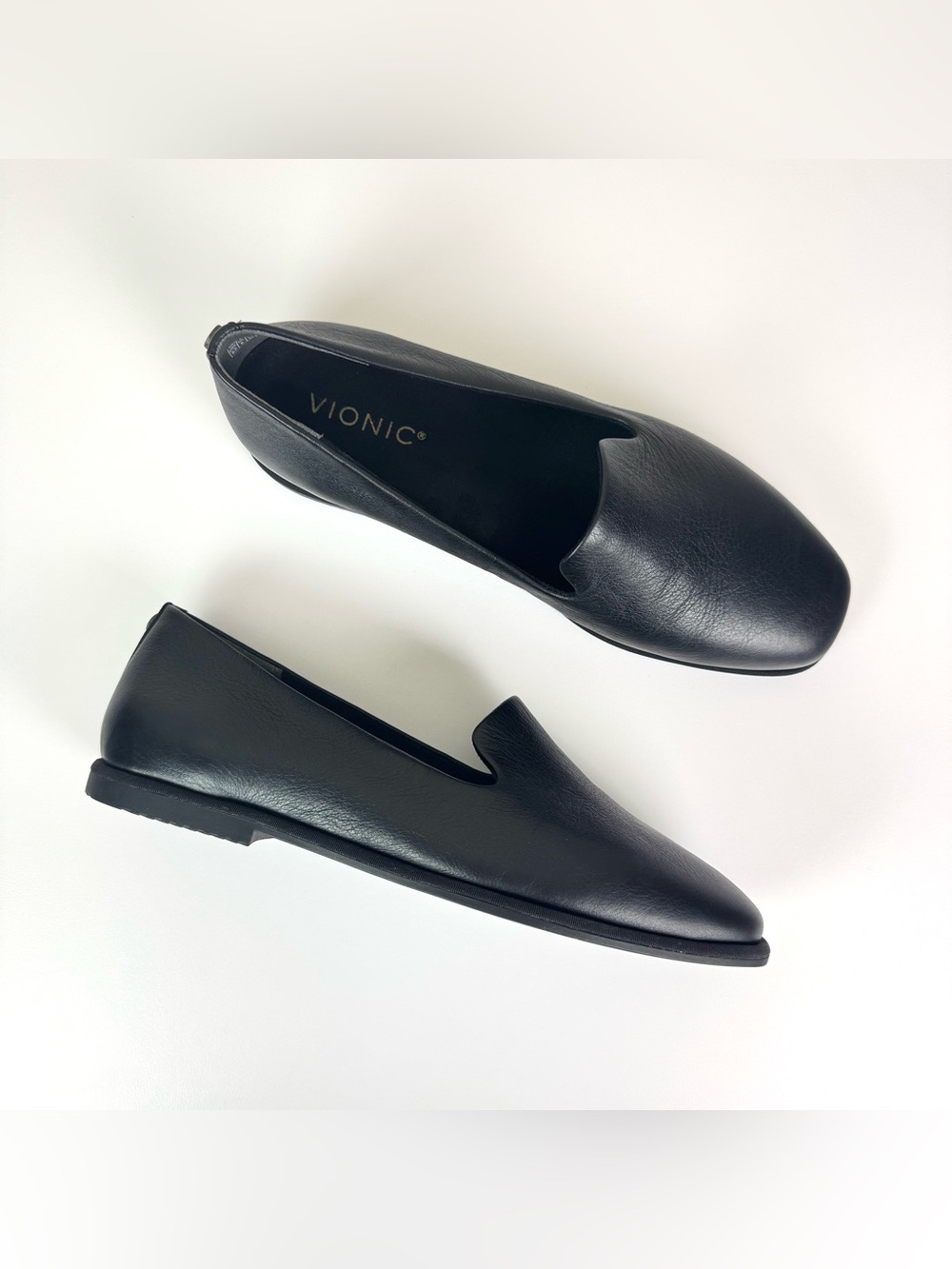 Vionic Willa 2.0 Slip On Flats Loafers Black Leather Size 8.5 M - Picture 2 of 9